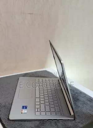 New Laptop HP 16GB Intel Core i7 SSD 512GB