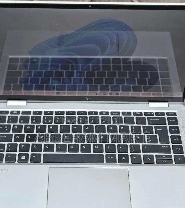 New Laptop HP EliteBook 830 G9 16GB Intel Core i5 SSD 512GB