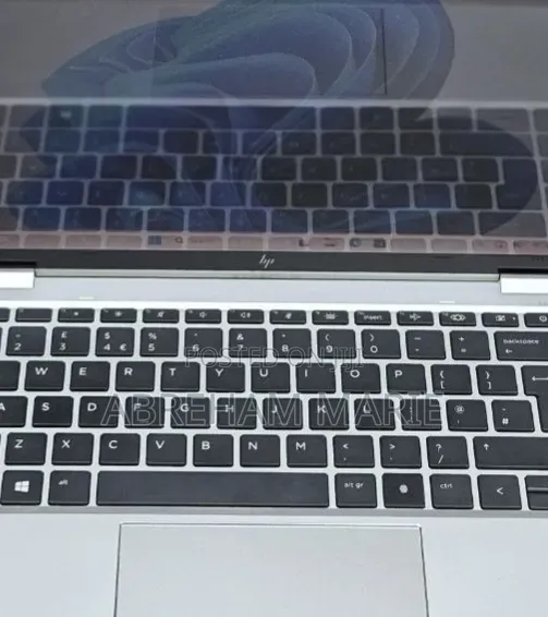 New Laptop HP EliteBook 830 G9 16GB Intel Core i5 SSD 512GB
