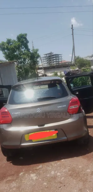 Suzuki Swift 2021 Gray