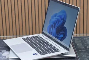 New Laptop HP EliteBook 840 G9 16GB Intel Core i7 SSD 512GB