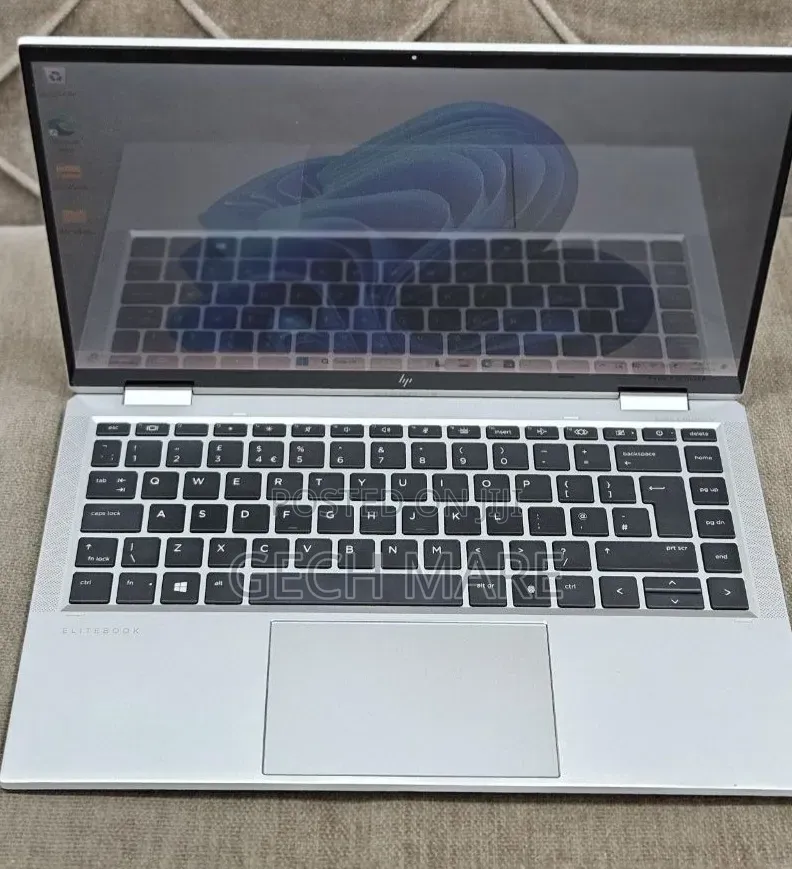 New Laptop HP EliteBook 1040 G8 16GB Intel Core i7 SSD 512GB