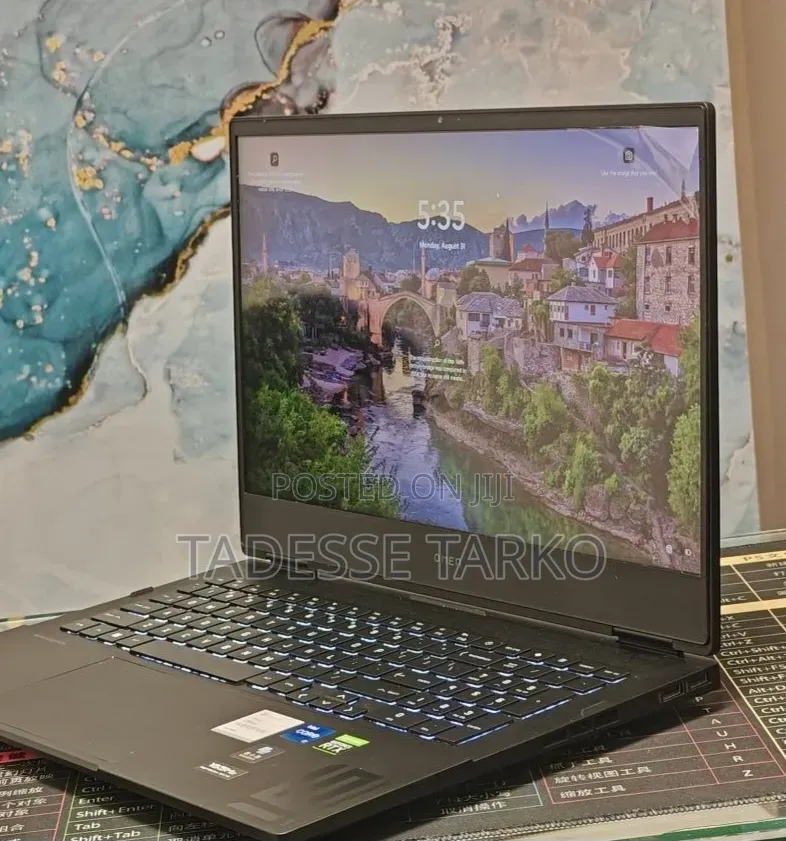 New Laptop HP Omen 16 16GB Intel Core i7 SSD 512GB