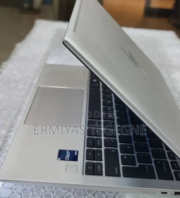 New Laptop HP EliteBook 840 16GB Intel Core i5 SSD 512GB