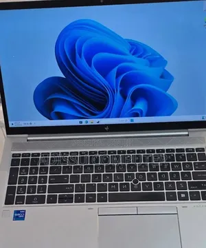 New Laptop HP EliteBook 840 G8 16GB Intel Core i7 SSD 512GB