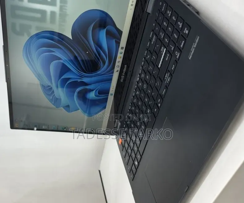 New Laptop Asus Vivobook 15 16GB Intel Core i5 SSD 512GB