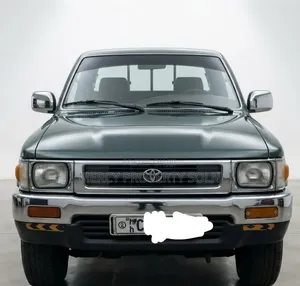 Toyota Hilux 1996 Green