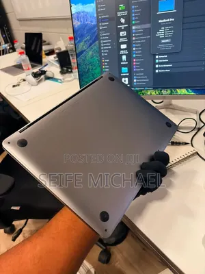 Laptop Apple MacBook Pro 2017 8GB Intel Core i5 SSD 256GB