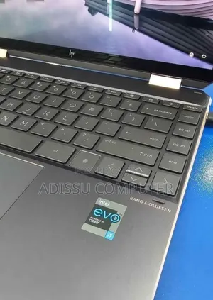 New Laptop HP Spectra 13 16GB Intel Core i7 SSD 1T