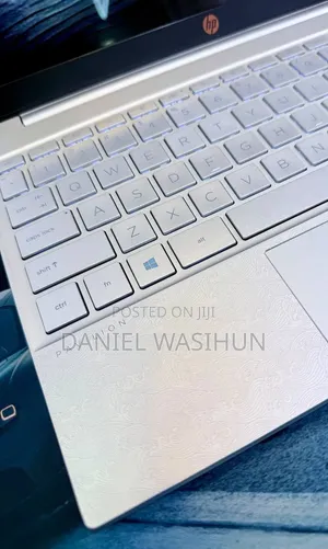 New Laptop HP Pavilion 13 16GB Intel Core i5 SSD 512GB