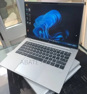 New Laptop HP EliteBook 840 G10 16GB Intel Core i7 SSD 512GB