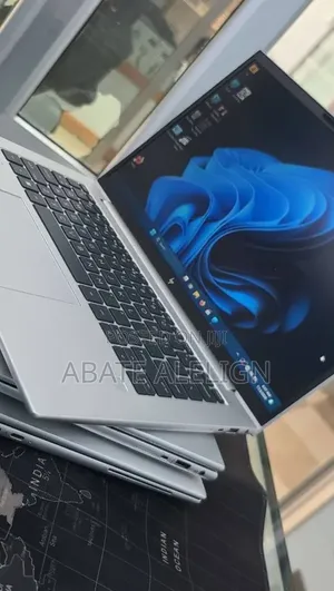 New Laptop HP EliteBook 840 G10 16GB Intel Core i7 SSD 512GB
