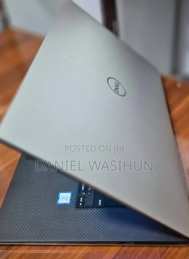 New Laptop Dell XPS 15 16GB Intel Core i7 SSD 512GB