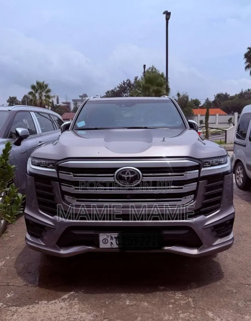 New Toyota Land Cruiser 2022 Gray