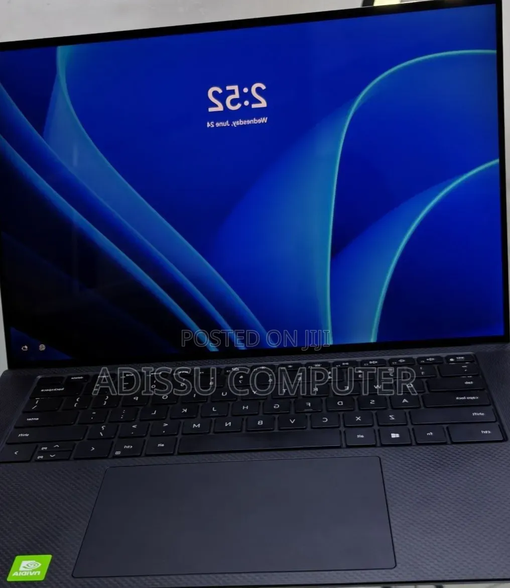 New Laptop Dell XPS 15 16GB Intel Core i7 SSD 512GB