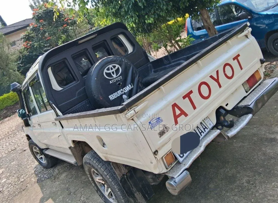 Toyota Land Cruiser 2018 White