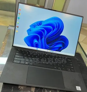 New Laptop Dell XPS 15 16GB Intel Core i7 SSD 512GB