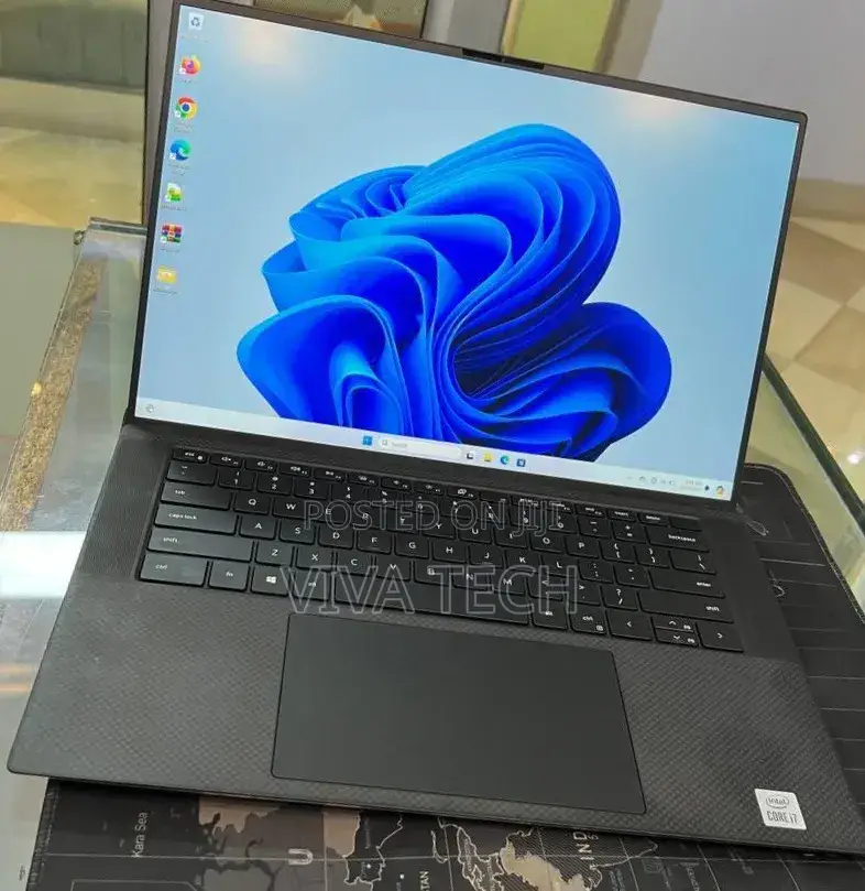New Laptop Dell XPS 15 16GB Intel Core i7 SSD 512GB