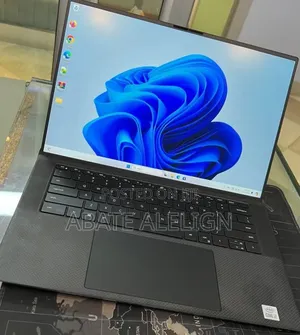 New Laptop Dell XPS 15 16GB Intel Core i7 SSD 512GB