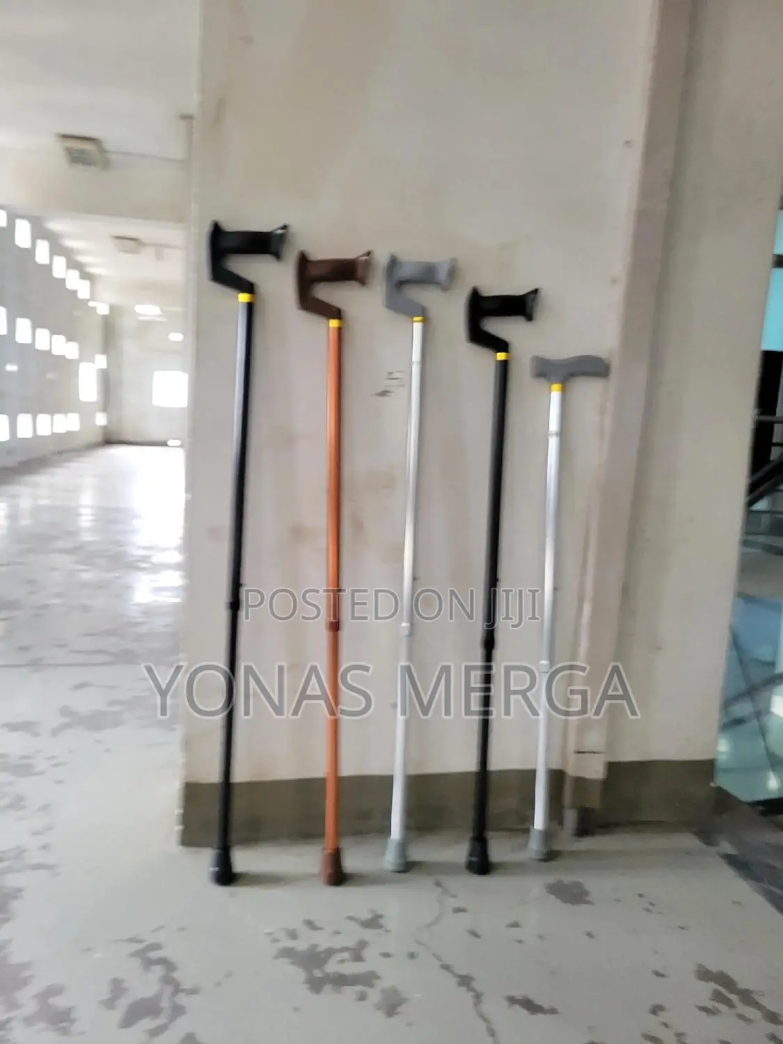 Cane for Elderly尤節rubber Handle, This Cane Provides a Solid, Secure