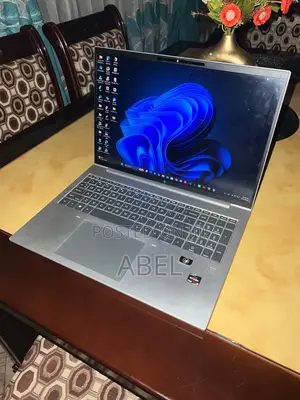 Laptop HP EliteBook 840 16GB AMD SSD 512GB