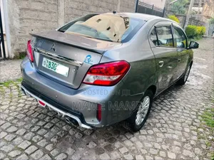 Mitsubishi Attrage 2022 Gray