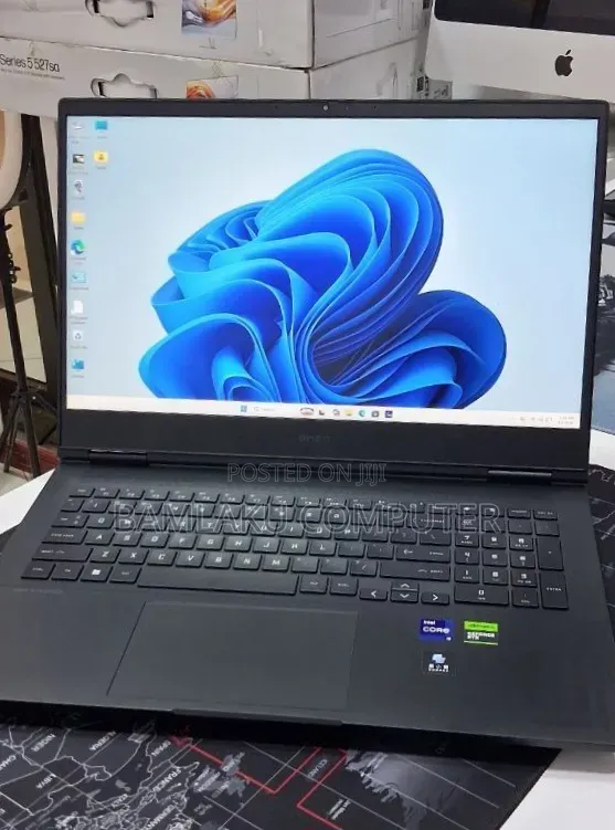 New Laptop HP Omen 16 16GB Intel Core i9 SSD 1T