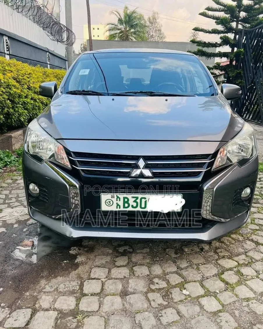 Mitsubishi Attrage 2022 Gray