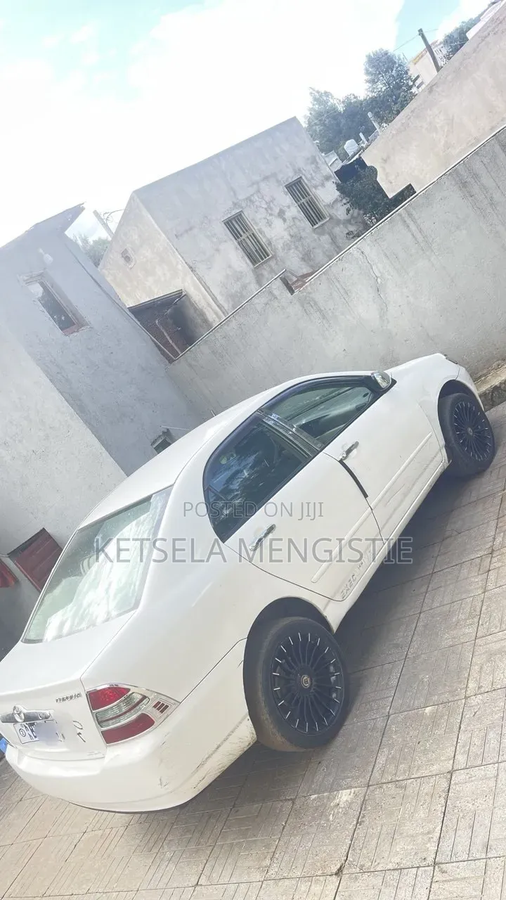 Toyota Corolla 2003 White
