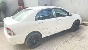Toyota Corolla 2003 White