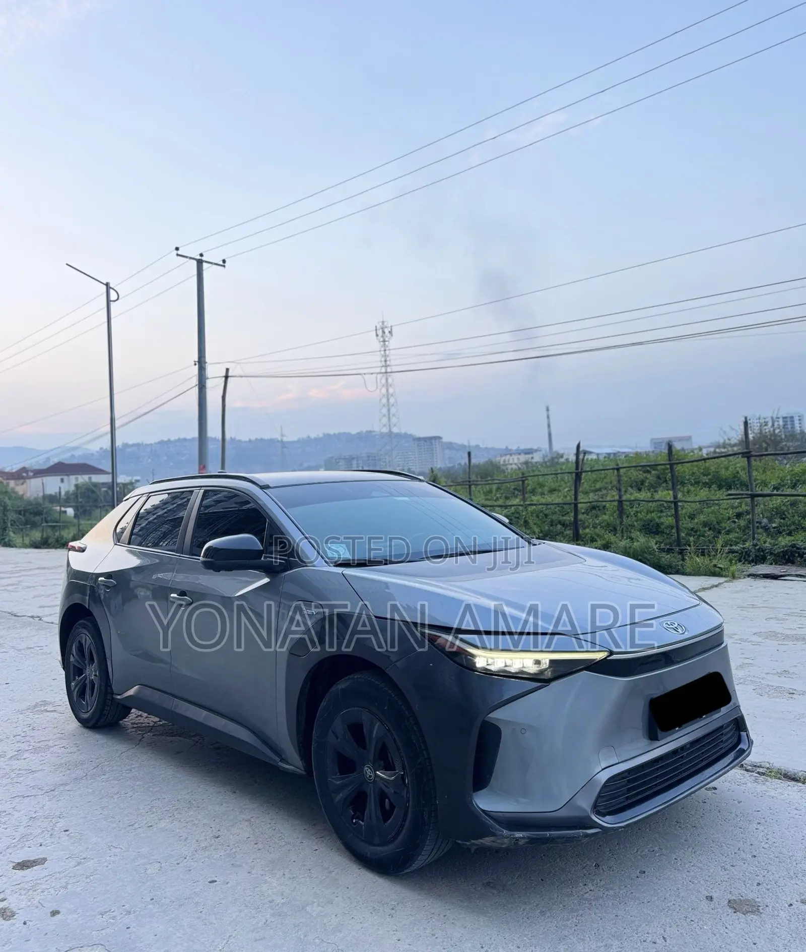Toyota bZ4X 2024 Gray