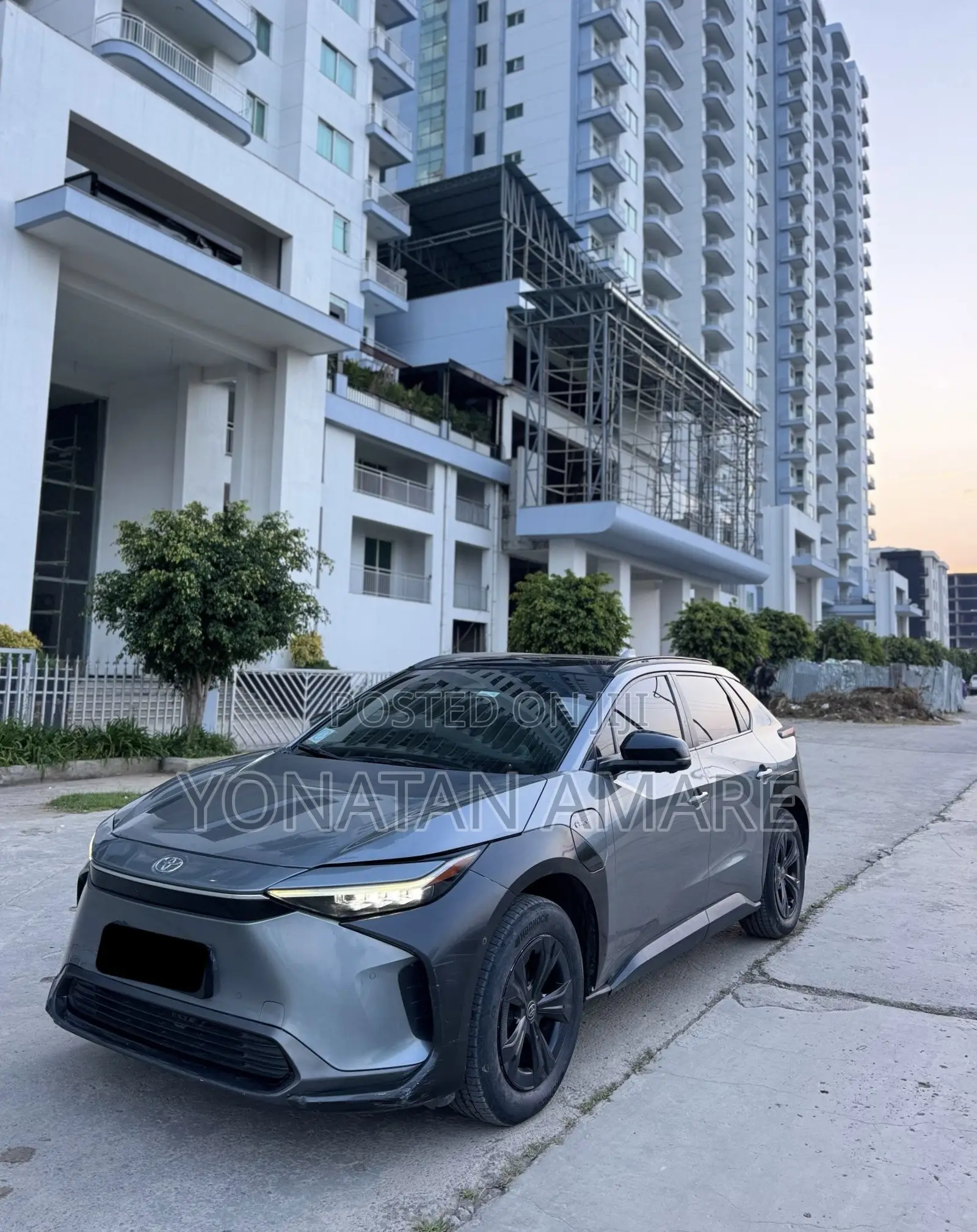 Toyota bZ4X 2024 Gray