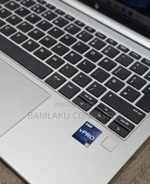New Laptop HP EliteBook 830 G9 16GB Intel Core i5 SSD 512GB