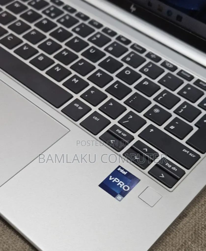 New Laptop HP EliteBook 830 G9 16GB Intel Core i5 SSD 512GB