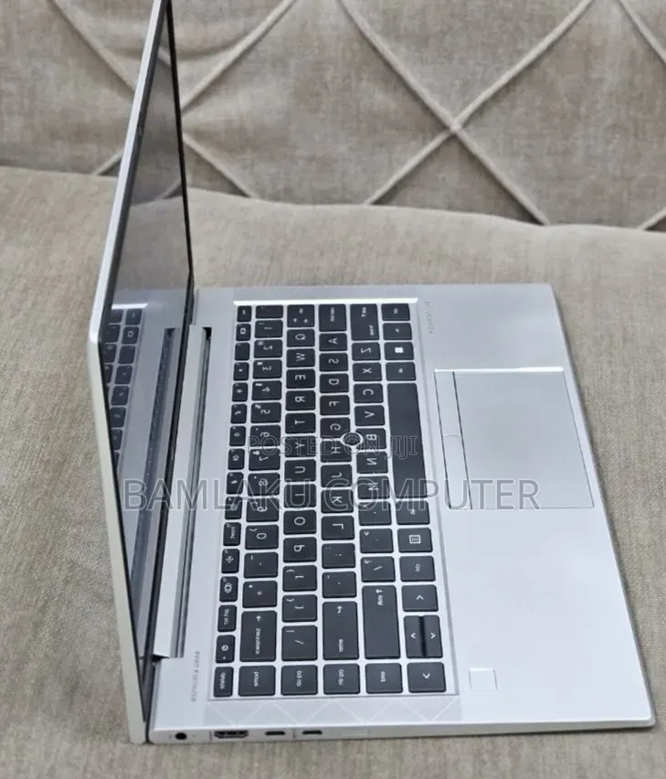 New Laptop HP EliteBook 845 G8 16GB AMD Ryzen 7 SSD 512GB