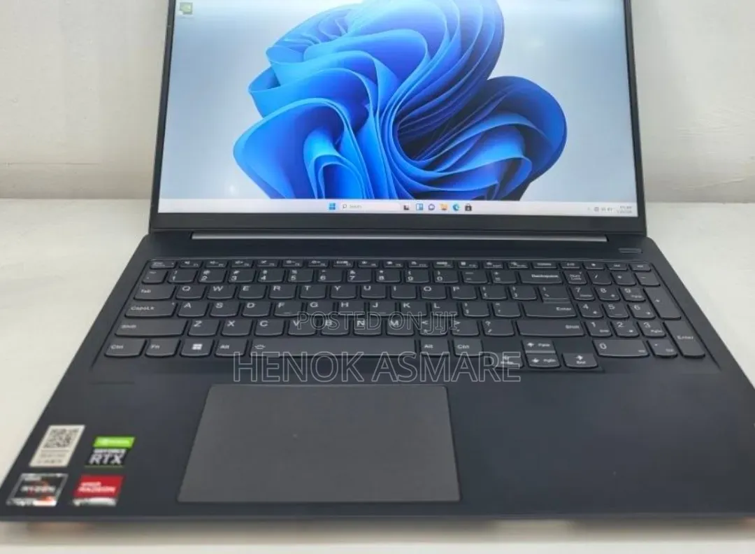 New Laptop Lenovo Ideapad 3 16GB AMD Ryzen 7 SSD 512GB