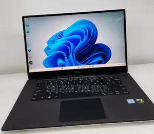 New Laptop Dell 16GB Intel Core i7 SSD 512GB