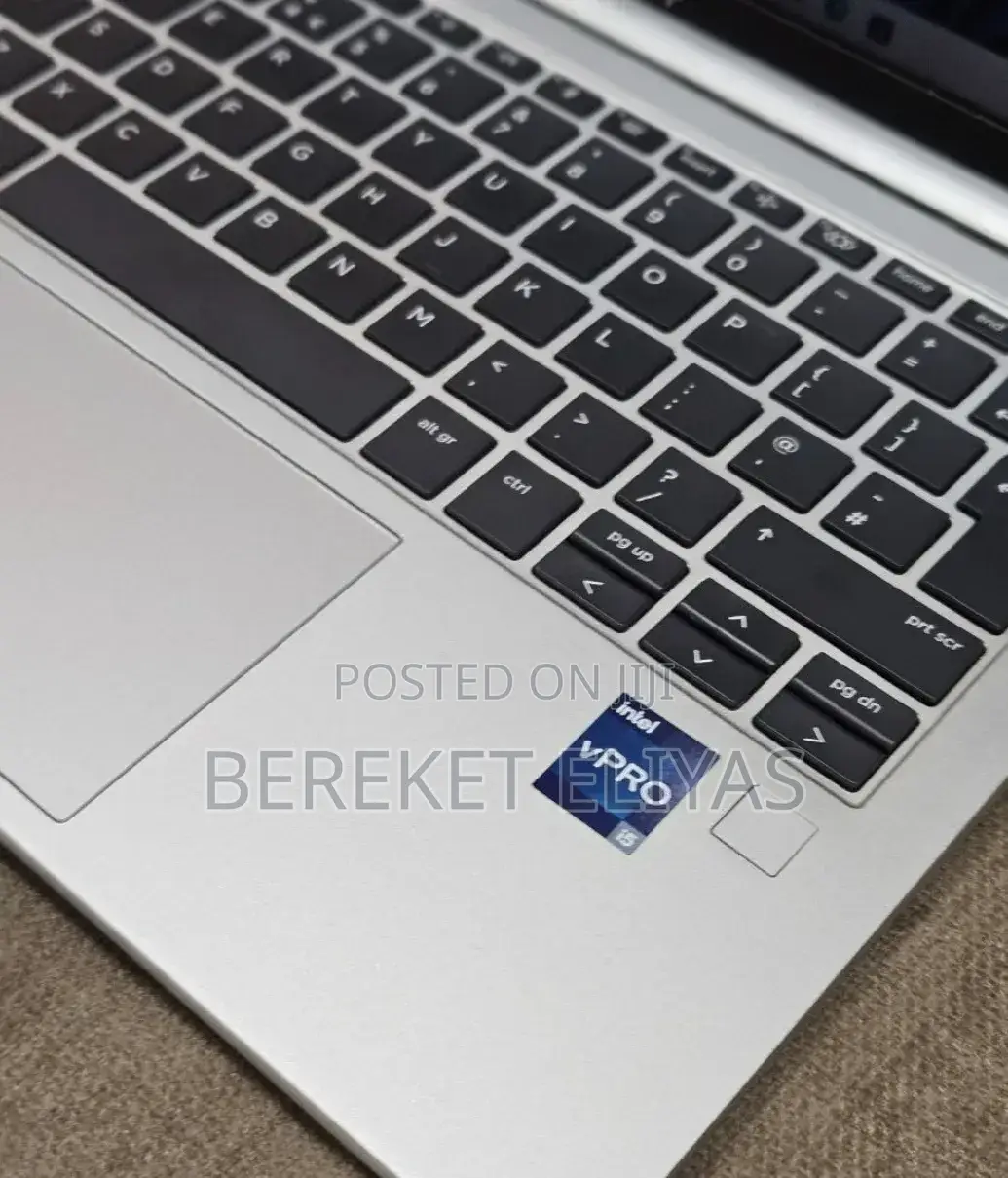 New Laptop HP EliteBook 830 G9 16GB Intel Core i5 SSD 512GB