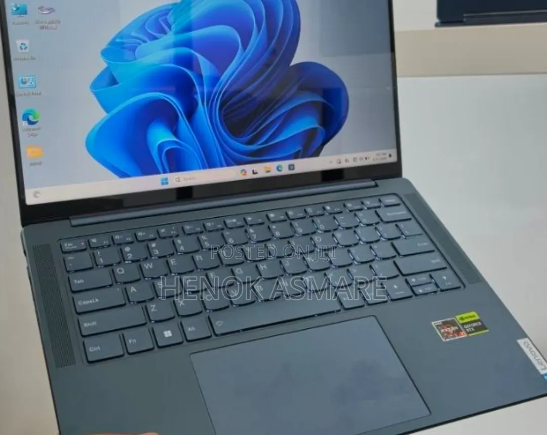 New Laptop Lenovo Yoga 710 16GB AMD Ryzen 7 SSD 512GB