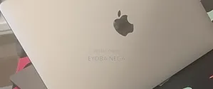 New Laptop Apple MacBook Pro 2020 M1 8GB Apple M1 SSD 256GB