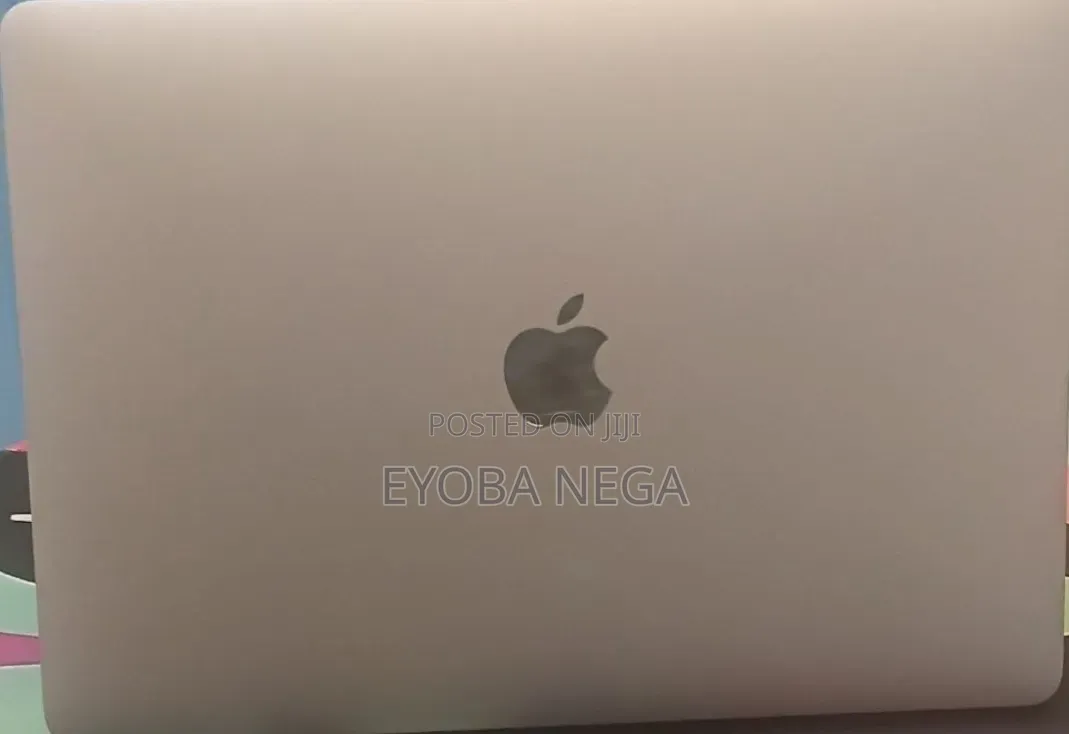 New Laptop Apple MacBook Pro 2020 M1 8GB Apple M1 SSD 256GB