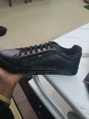 Tommy Shoes