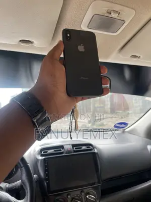 Apple iPhone X 64 GB Black