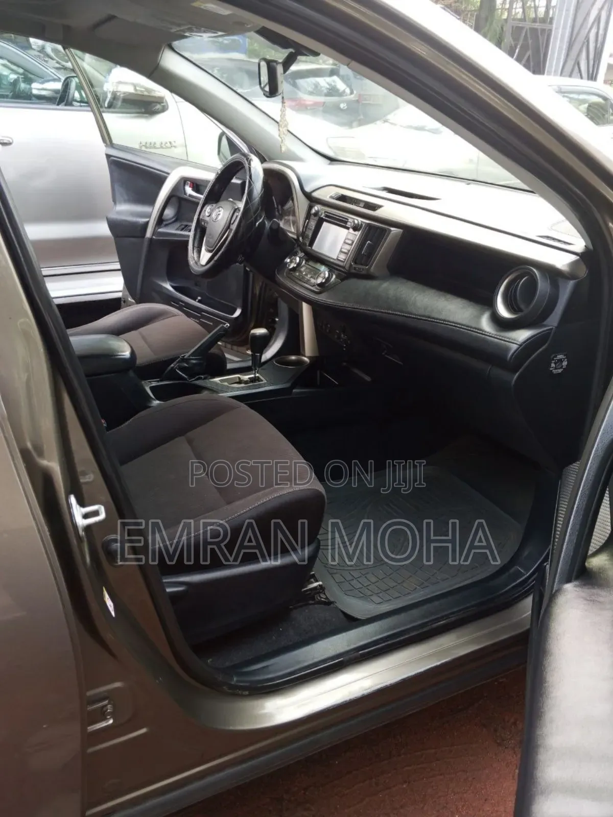 Toyota RAV4 2011 White