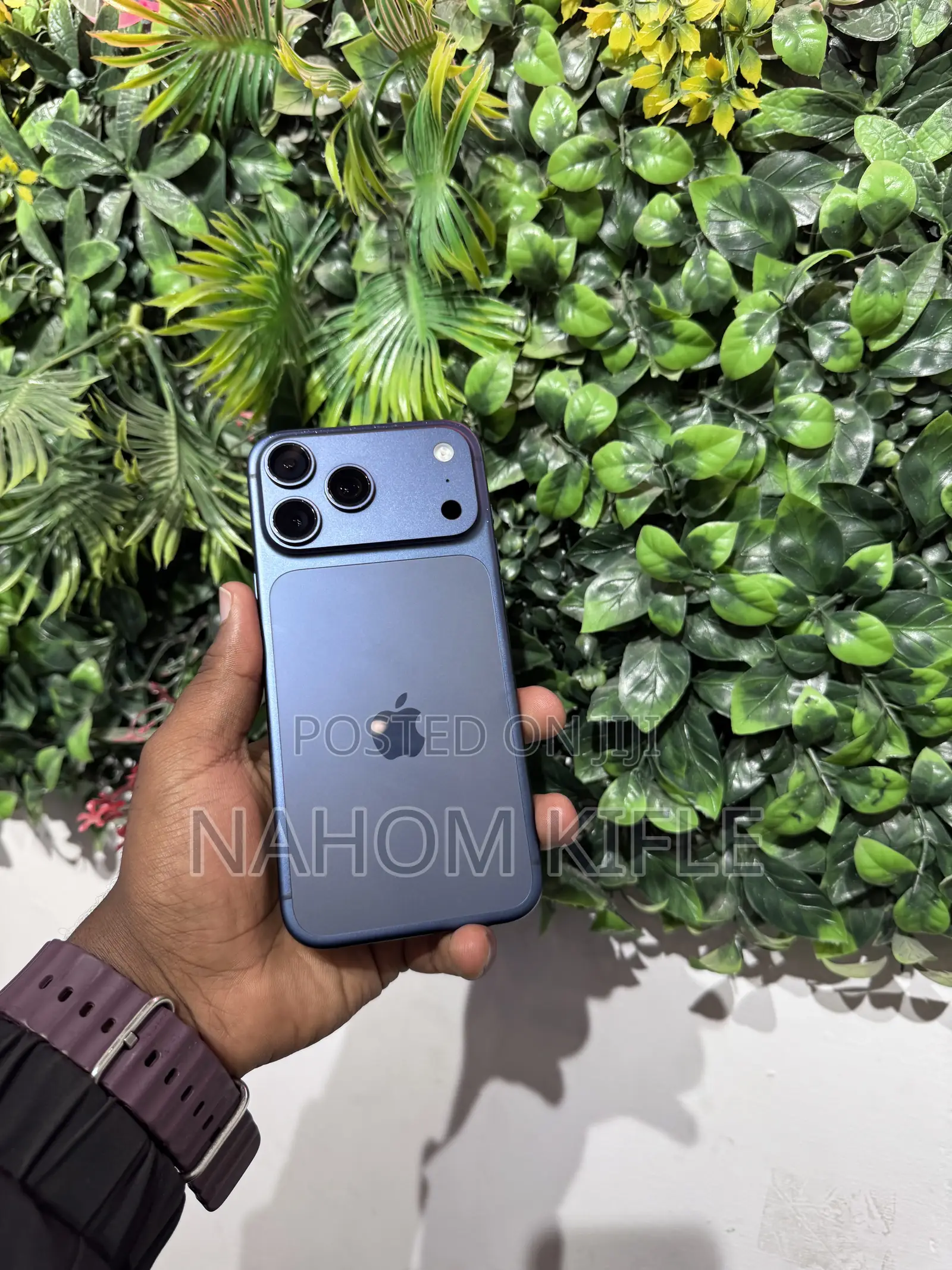 New Apple iPhone 17 Pro Max 256 GB Blue