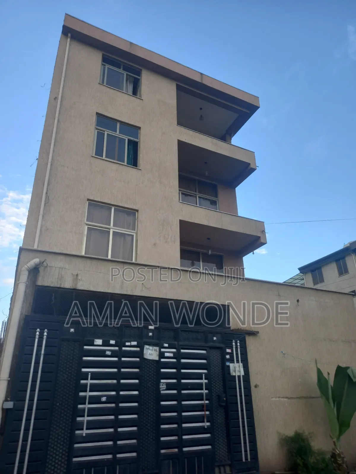 6bdrm House in Aman, Akaky Kaliti for sale
