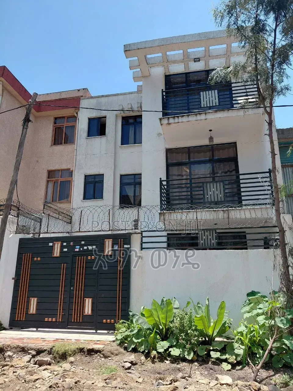 6bdrm House in Aman, Akaky Kaliti for sale