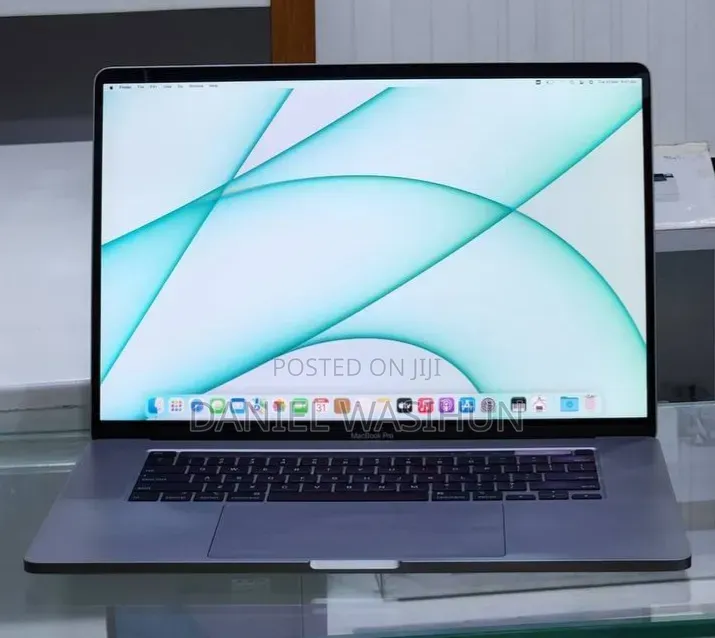 New Laptop Apple MacBook Pro 2019 64GB Intel Core i9 SSD 1T