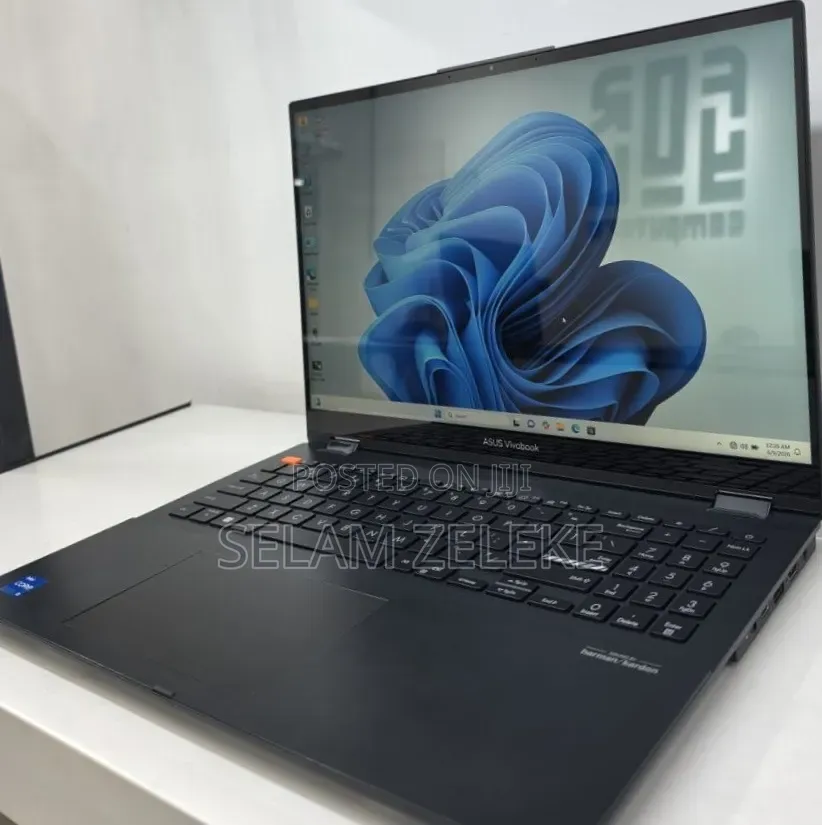 New Laptop Asus 16GB Intel Core i5 SSD 512GB