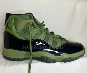 Air Jordan 11